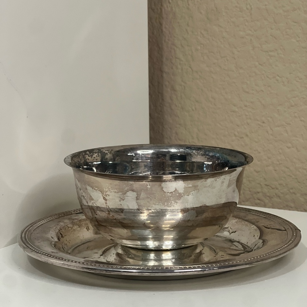 Vintage | Silver-Plated Pedestal Bowl with Attached Base - Picture 3 of 3